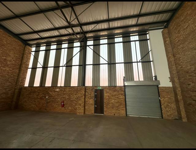414M² WAREHOUSE TO LET IN KYA SANDS